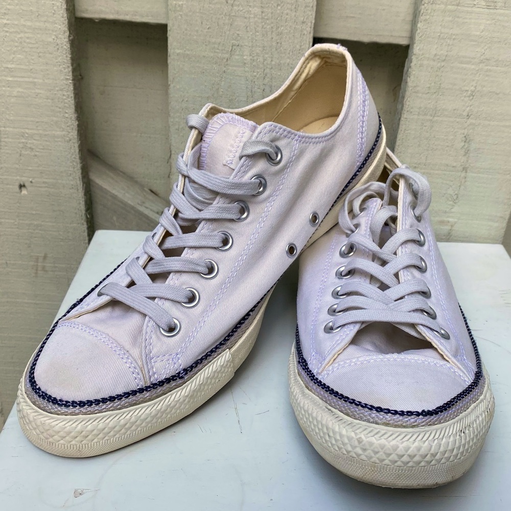 White Canvas Chuck Taylor All Stars Low Tops
